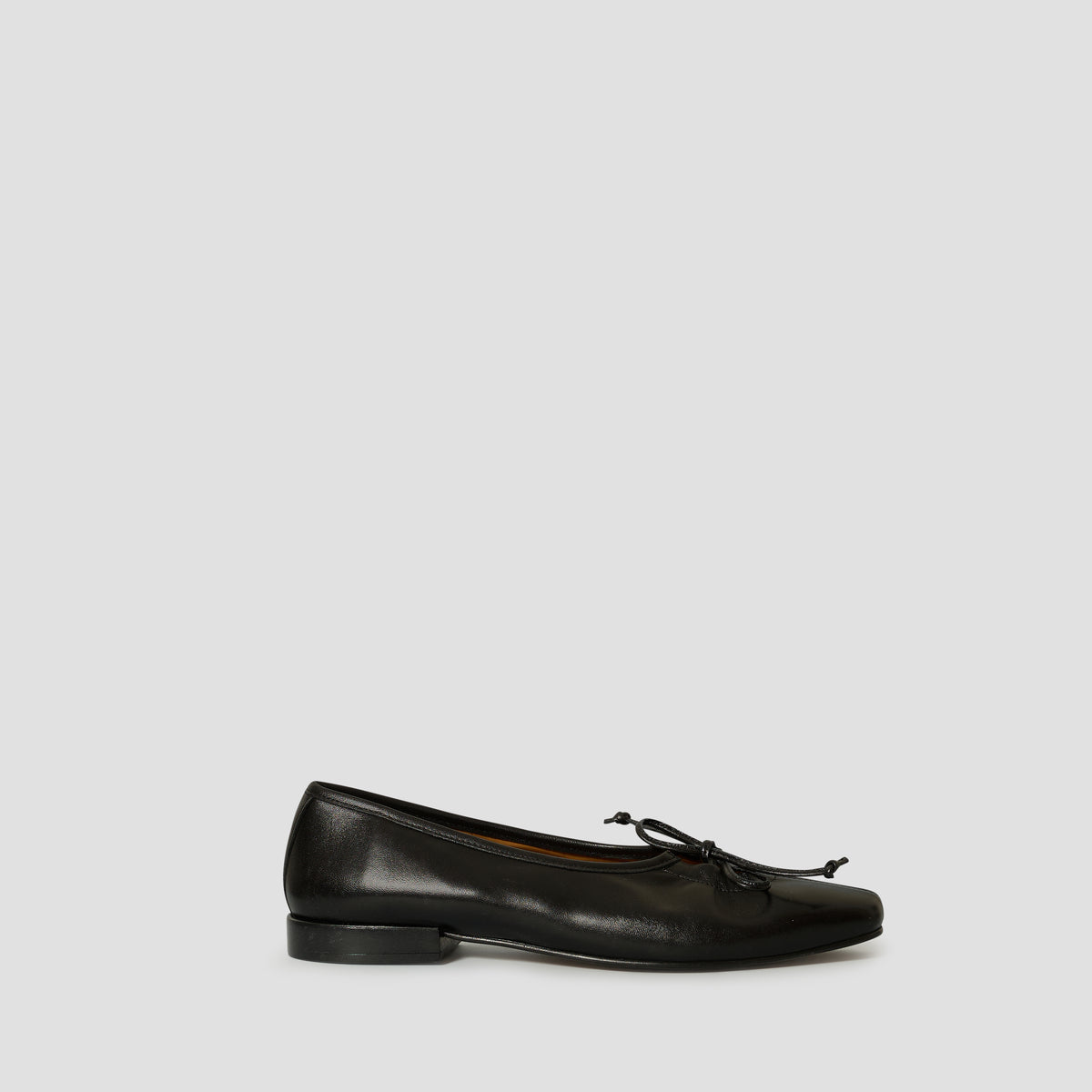 The Lizzy Flat Black Leather — view 1