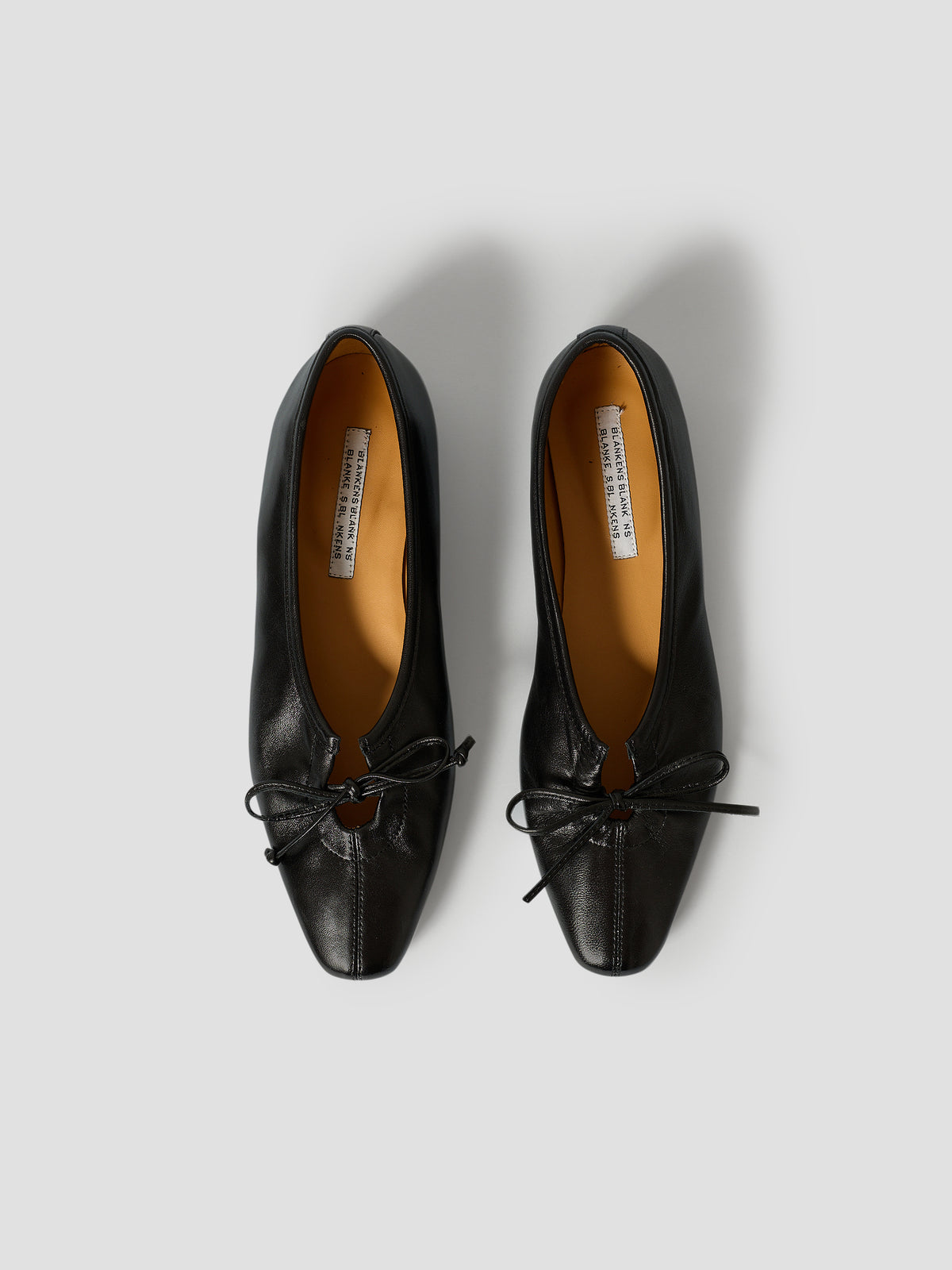 The Lizzy Flat Black Leather — view 4