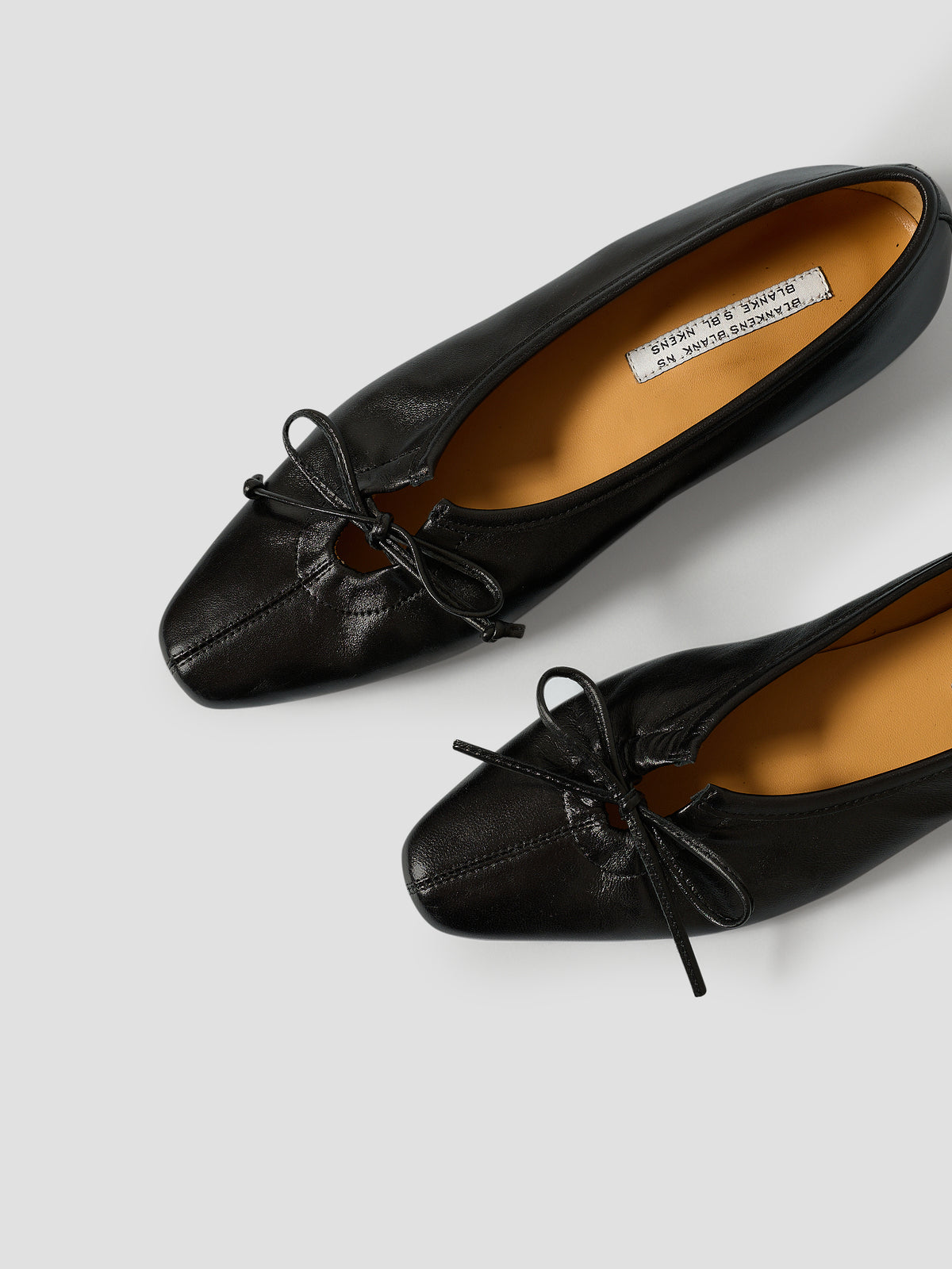The Lizzy Flat Black Leather — view 5