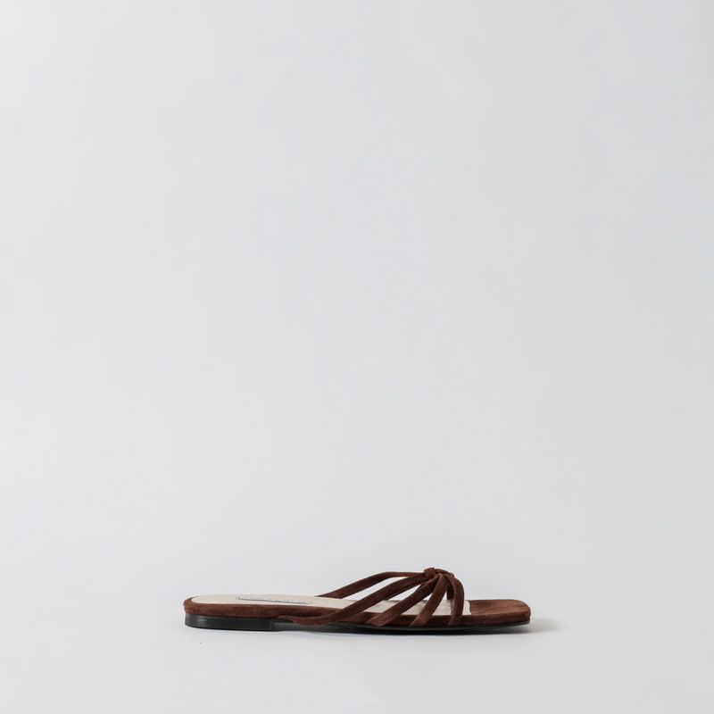 THE JENNIE FLAT CHOCOLATE SUEDE